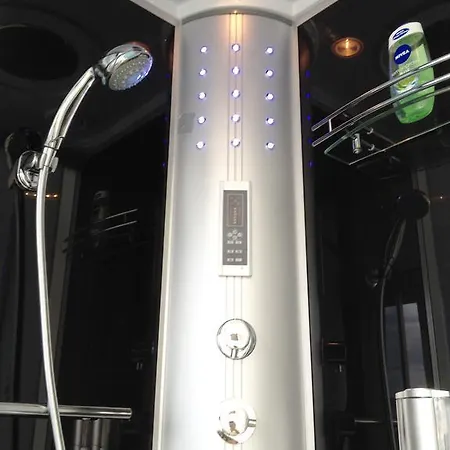 Business One Hotel